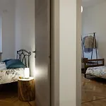 La Casa Di Dora Apartment *